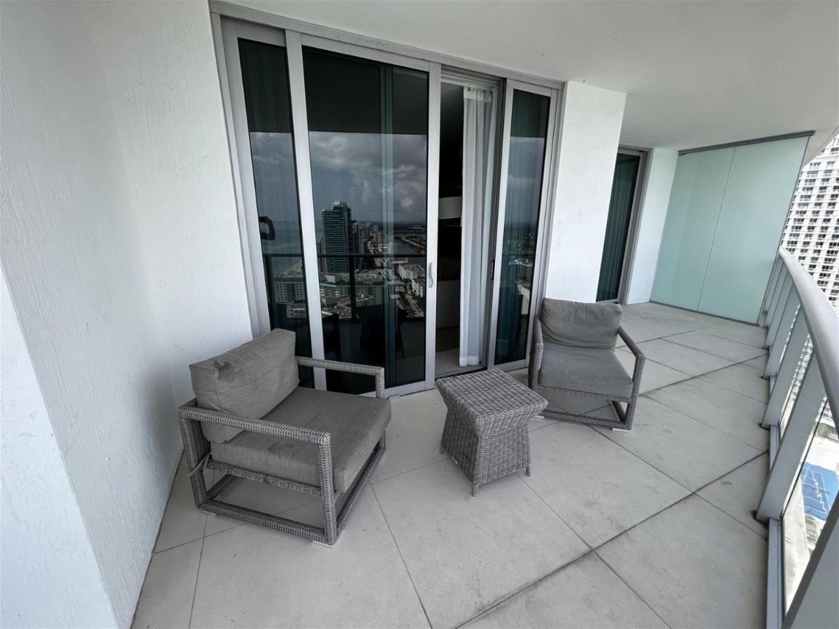 Lyfe-3308 Villa Hollywood Bagian luar foto
