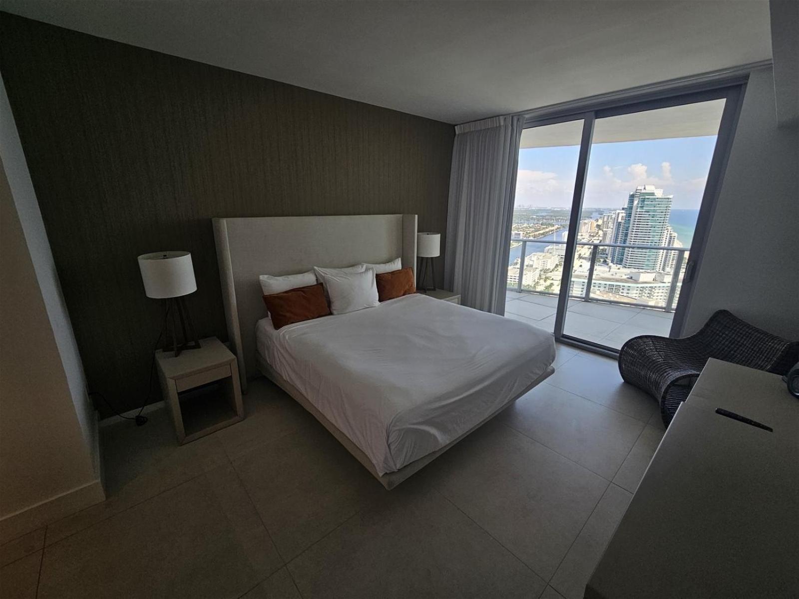 Lyfe-3308 Villa Hollywood Bagian luar foto